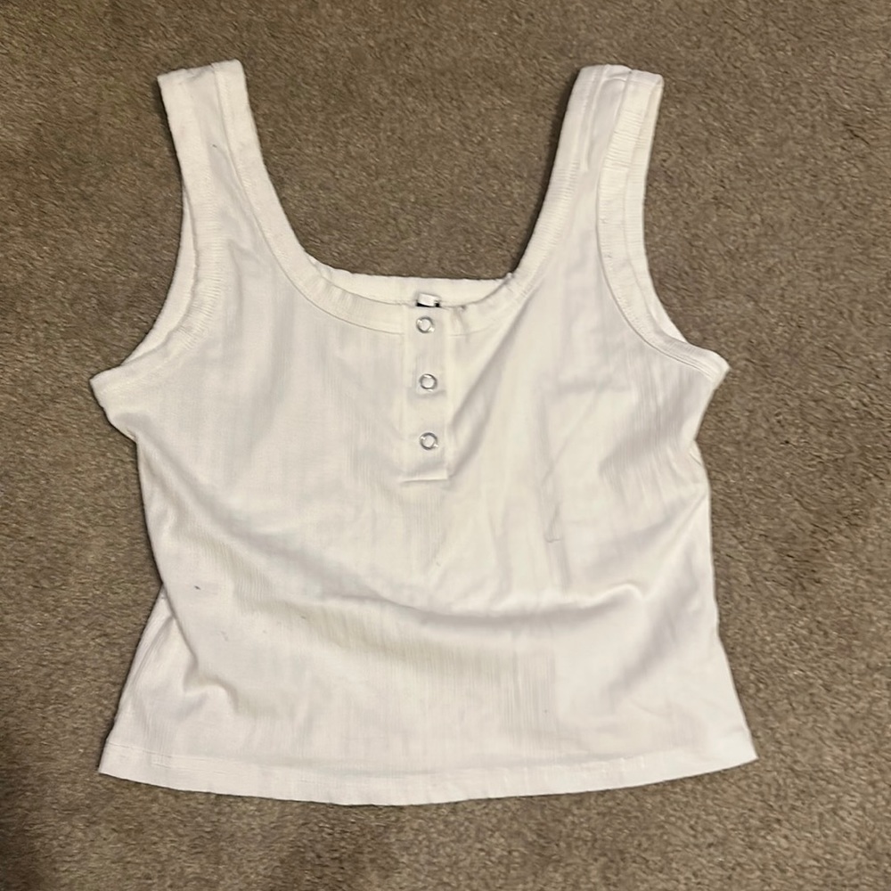 white lillusong shirt